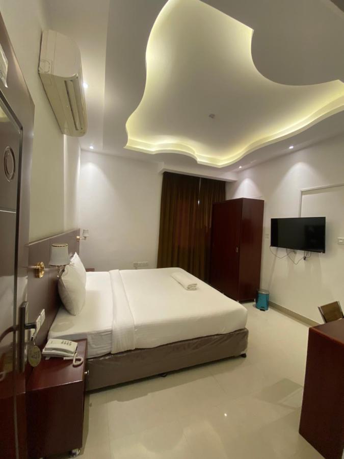 Aljawhara Inn Hotel Seeb Buitenkant foto