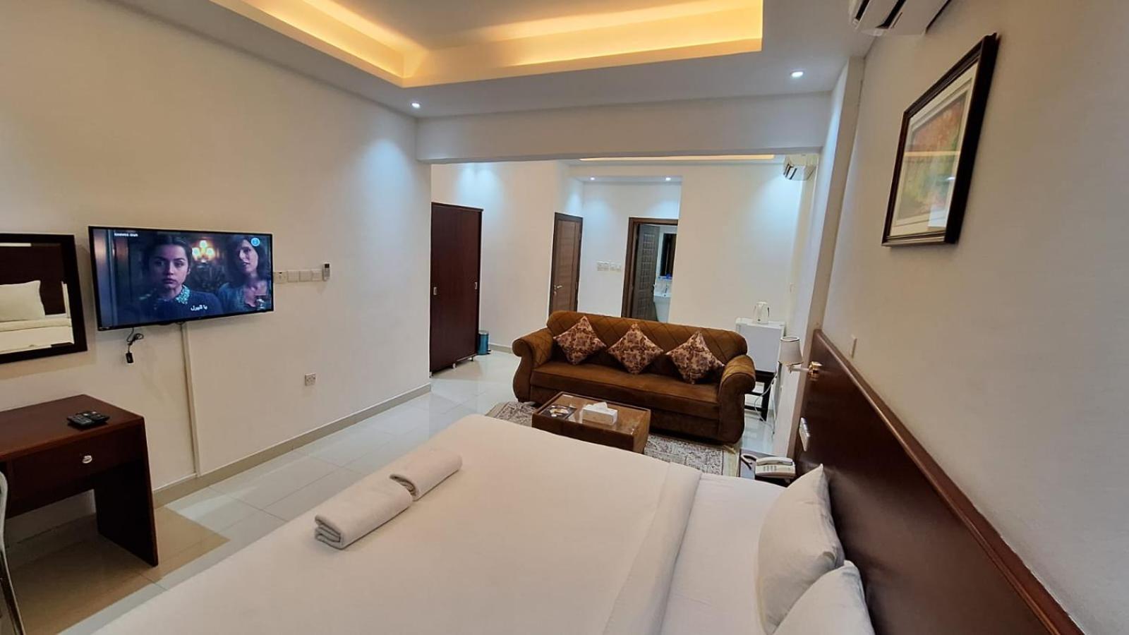 Aljawhara Inn Hotel Seeb Buitenkant foto