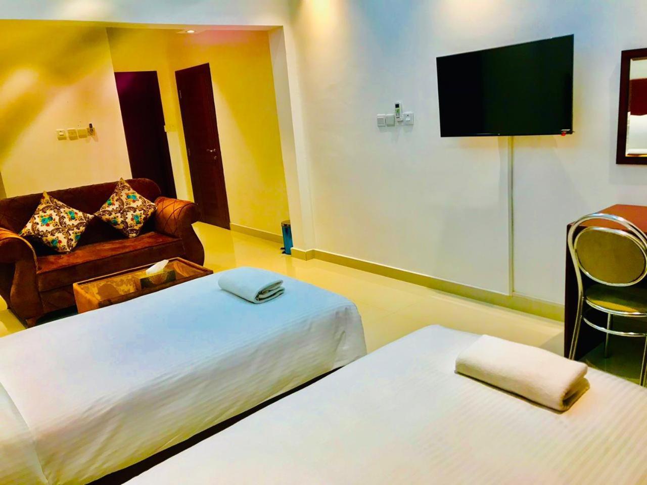 Aljawhara Inn Hotel Seeb Buitenkant foto